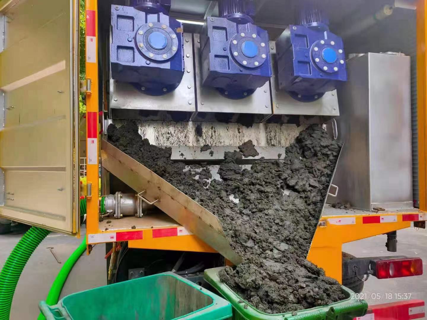 拜泉化粪池清掏城市维护站-泥浆净化干湿分离处理